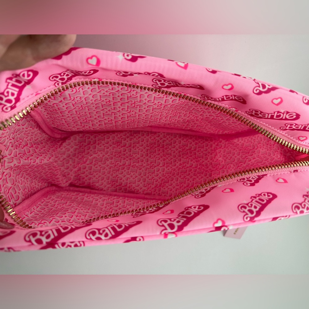 NWT Stoney Clover Lane BARBIE large Toiletries/Makeup Bag - Picture 4 of 5